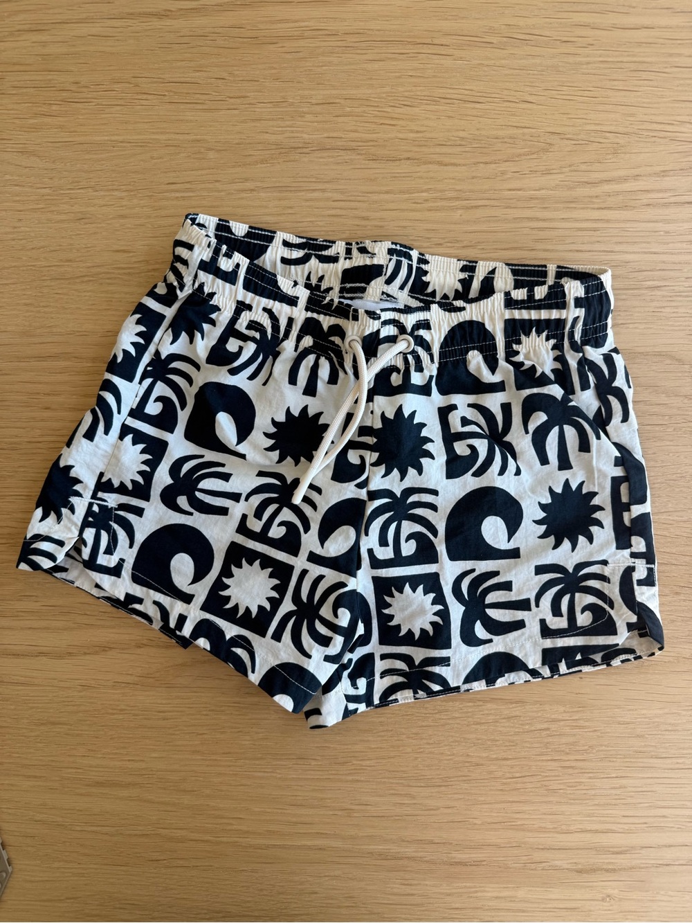 H&M Boys Swim Trunks Cream/Navy - Size 6-8
